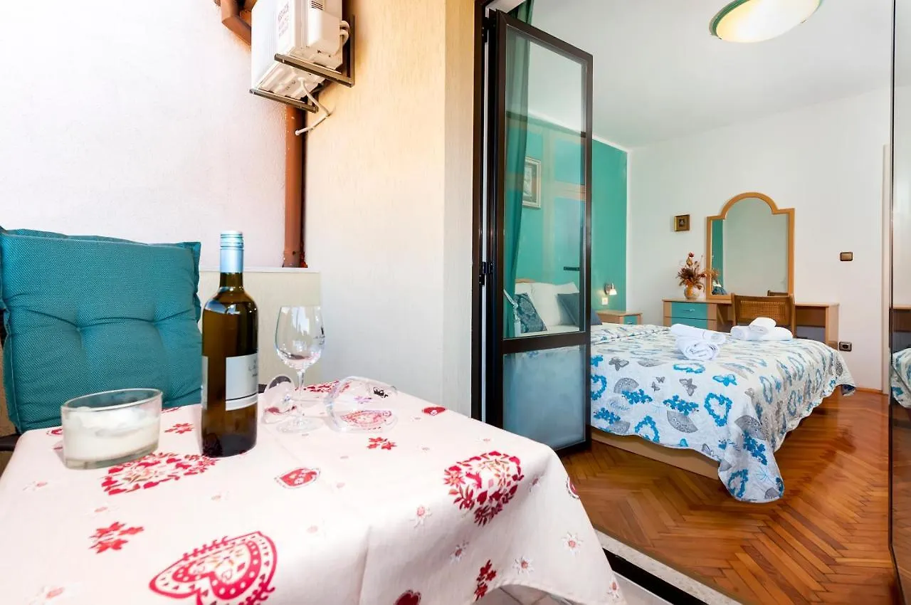 Villa Allegria روفينج بيت ضيافة
